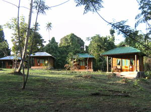 View at the "luxury bungalows" (Nr.1,2.3.4 v. on the right) 