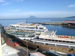 Look at the harbour out of hotel CELEBES