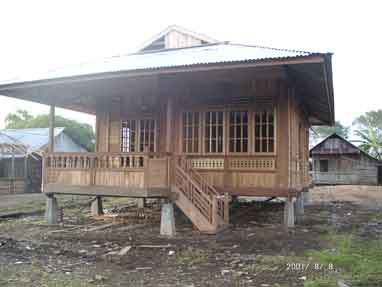 Woloan Village: Traditional Minahasa Houses in Woloan